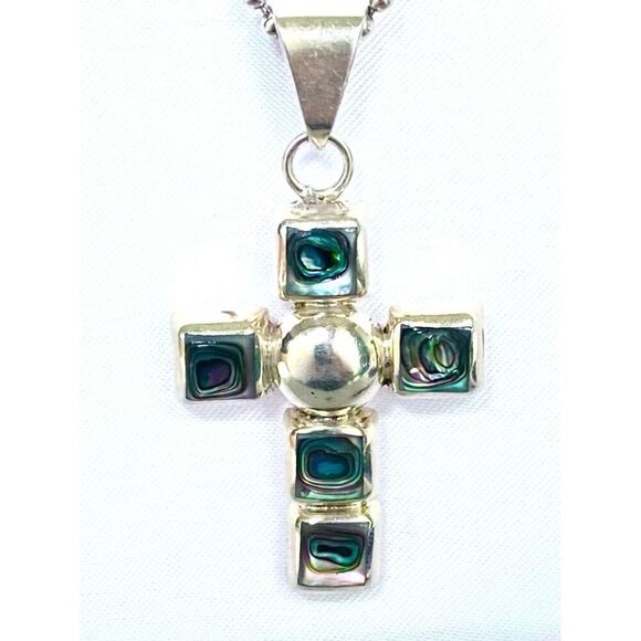 GX# Abalone & Sterling 925 Silver Cross Pendand - Picture 9 of 10